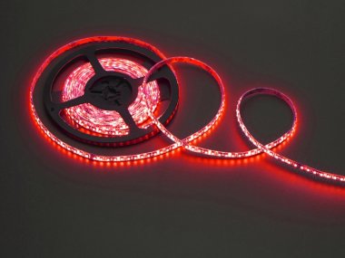 Фотография товара 'Flesi Герметичная гибкая лента IP65 (печатная плата залита силиконом) с клеевым скотчем 3М FLEX-SDP5600B-R IP65, 00731'