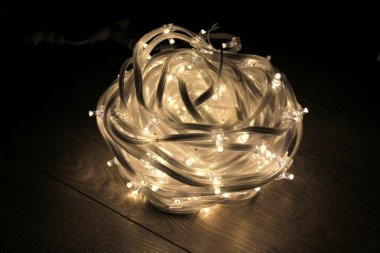 Фотография товара 'Flesi LED-FPC-3528-135-20M-12V-WW Светодиодный клип лайт'