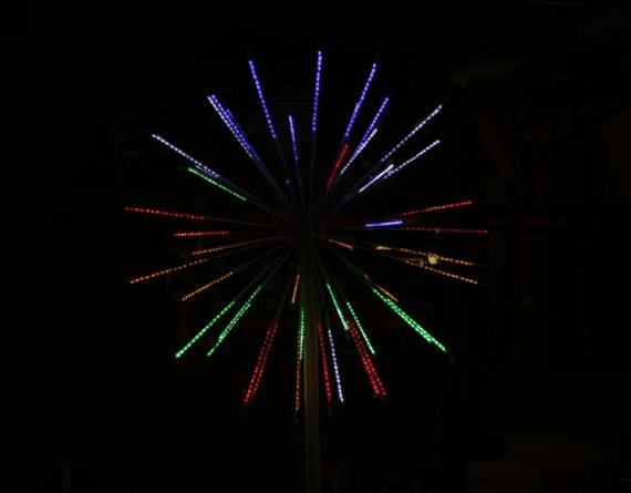 Фотография товара 'Flesi LED-EM-002-М, 240V Фейерверк Шар с контроллером 12 режимов 4м*4м*4м, 52 луча, 00338'