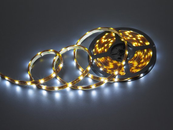 Фотография товара 'Flesi Герметичная гибкая лента IP67 (печатная плата залита силиконом, в резиновом кожухе) с клеевым скотчем 3М FLEX-SWP5150A-W,12V, IP67, 30 SMD5050, 01735'